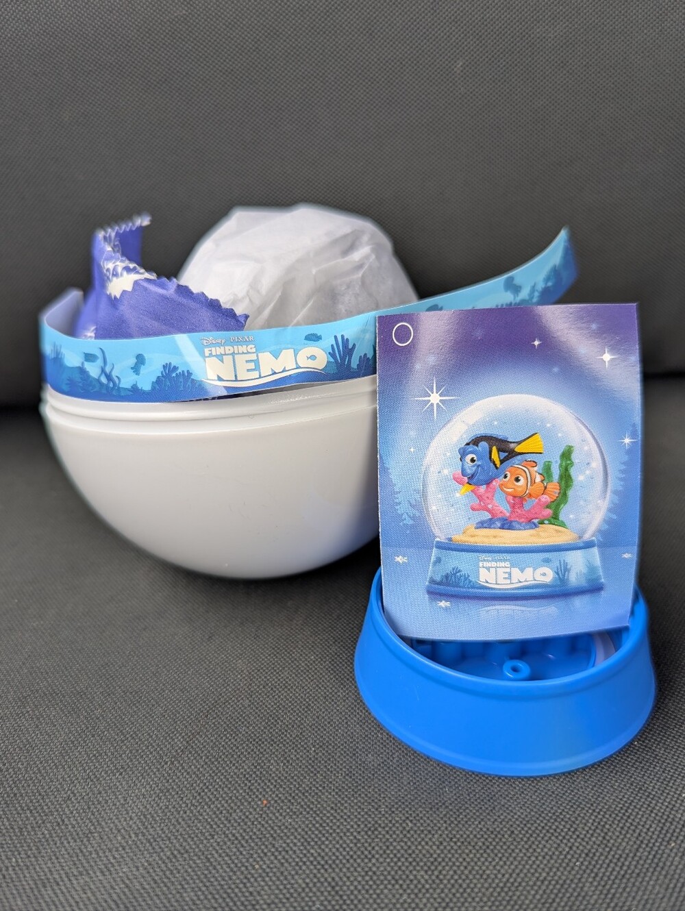 Mini Brands Disney Mini Snow Globe - Finding Nemo